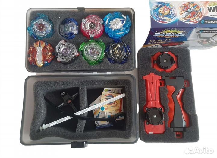 Набор волчков бейблэйд в чемодане новый