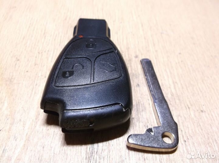 233.221.011G Mercedes remote key smart key