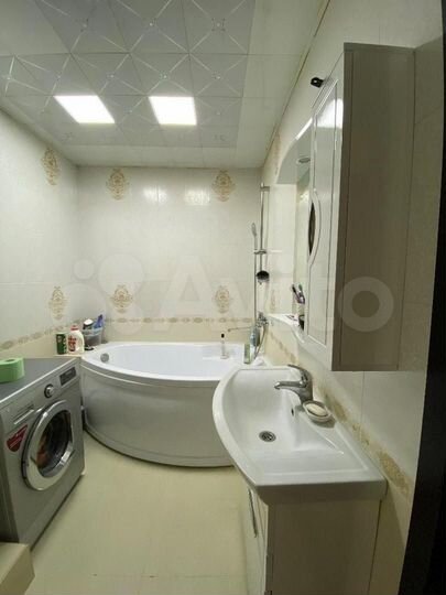 2-к. квартира, 73,6 м², 10/12 эт.