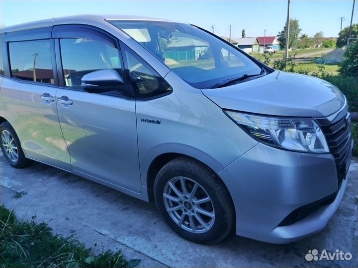 Toyota Noah 1.8 CVT, 2015, 155 000 км