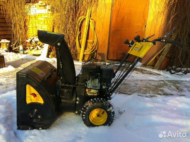 Huter sgc 4800. Huter SGC 4800e. Снегоуборочная машина Хантер 4800. Huter 4800 снегоуборщик слив. АКБ снегоуборщик Huter 4800.