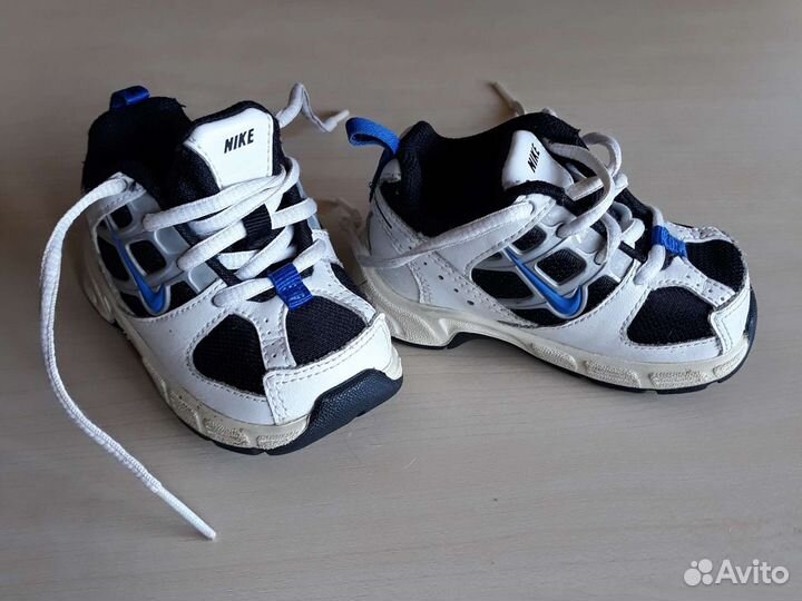 Кроссовки 18,5 размер Nike оригинал, кожа