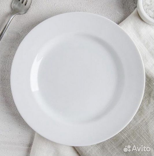 Набор тарелок белый