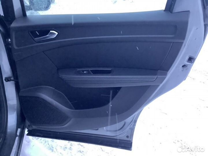 Обшивка двери задняя правая Renault Arkana пробег