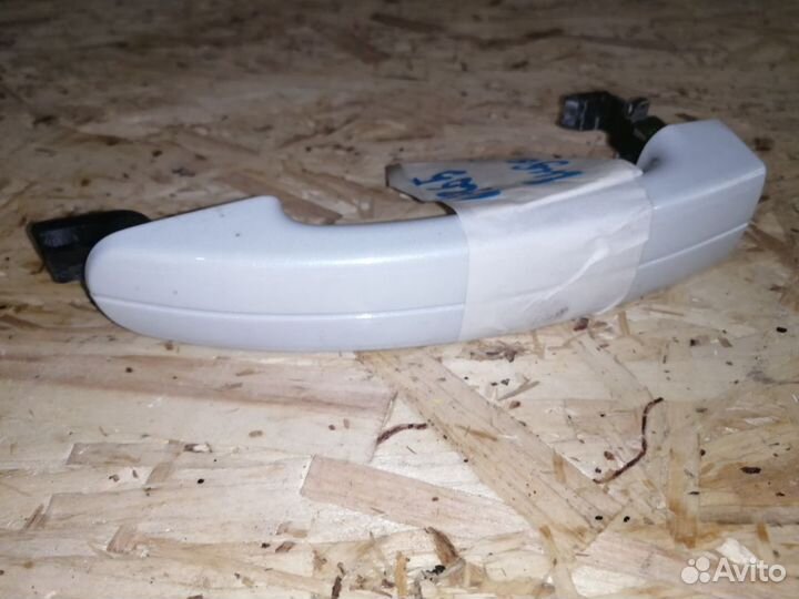 Ручка двери наружная Ford Kuga 1