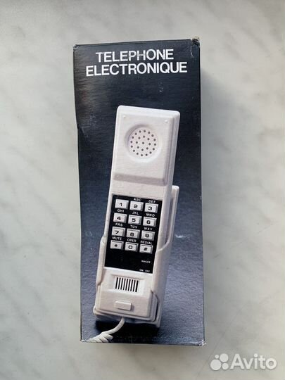 Телефон кнопочный новый.Ретро