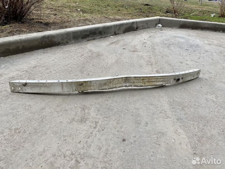 Усилитель бампера Mercedes W212, W204 (Оригинал)