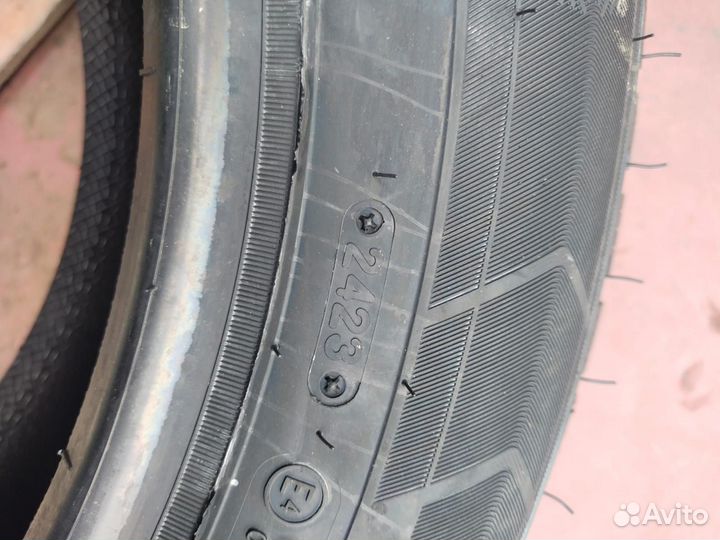 Triangle PS01 215/60 R16