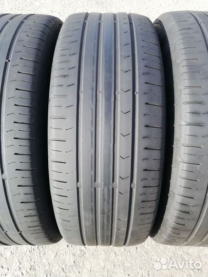 Continental ContiPremiumContact 5 215/60 R16 95H