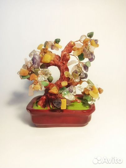 Дерево счастья из натуральных камней