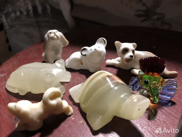 Голанские и гжельские коллекционные сувениры