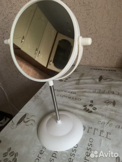 Зеркало настольное