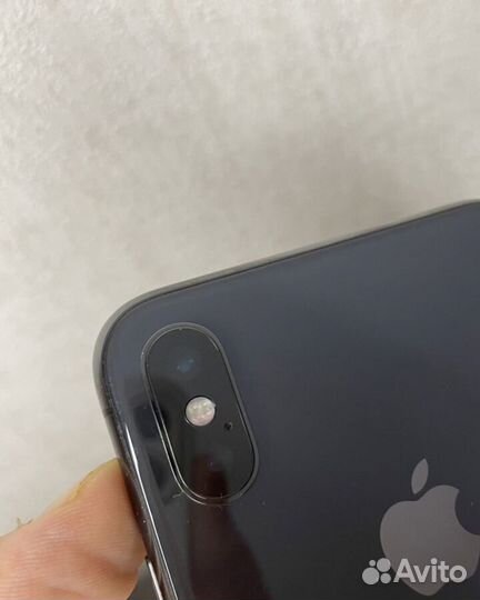 iPhone x 64