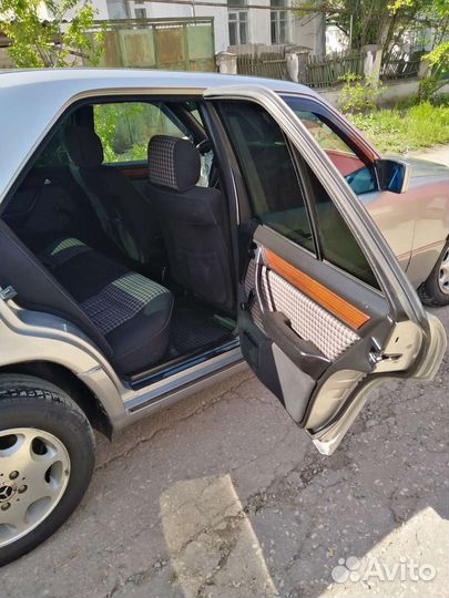 Mercedes-Benz E-класс 2.5 МТ, 1995, 240 000 км
