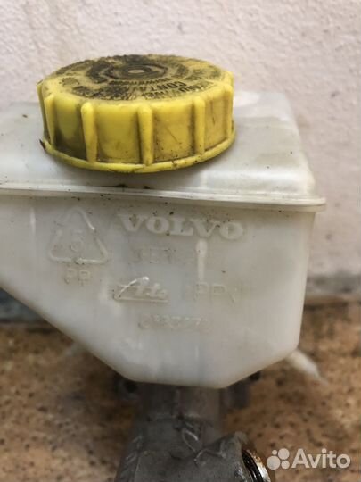 Главный тормозной цилиндр volvo