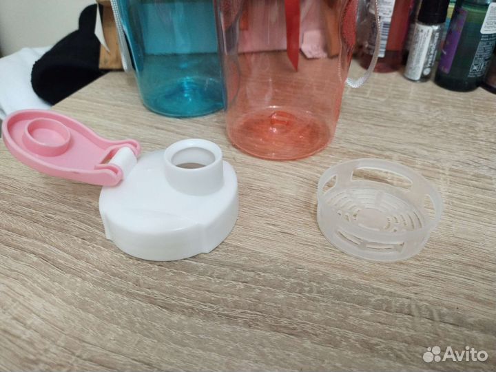 Бутылки для воды