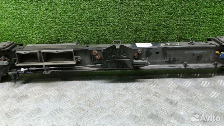 Рамка радиатора Kia Sportage