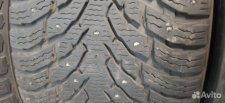Nokian Tyres Hakkapeliitta 9 SUV 295/40 R21 111T