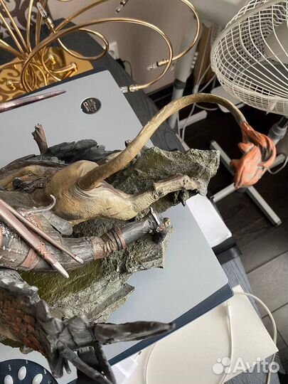 Ведьмак геральт фигурка из коллекционного издания