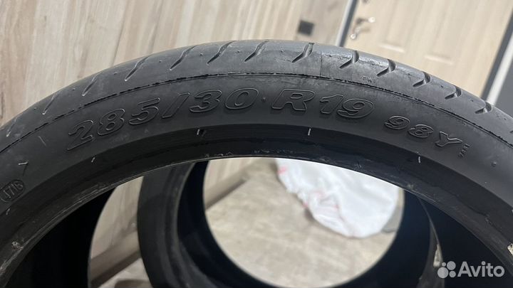 Pirelli P Zero 285/30 R19 98Y