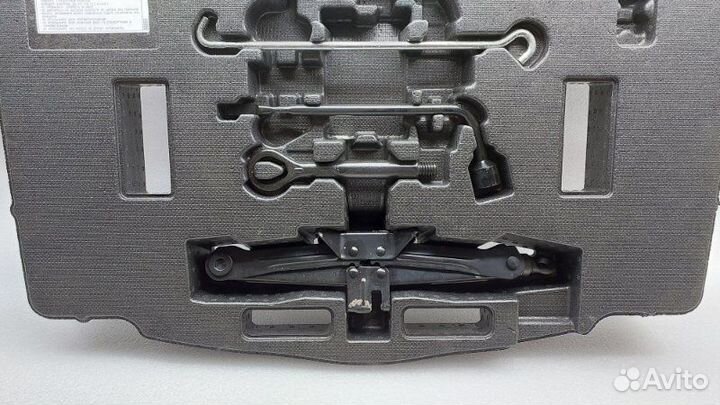 Наполнитель багажного отсека (ящик для