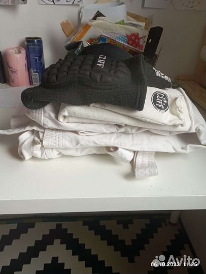 Кимоно для каратэ и вся экипировка