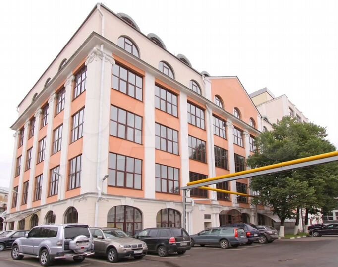 Торговая площадь с отдельным входом, 57 м²