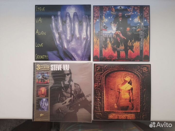 Фирменные CD гитарист Стив Вай