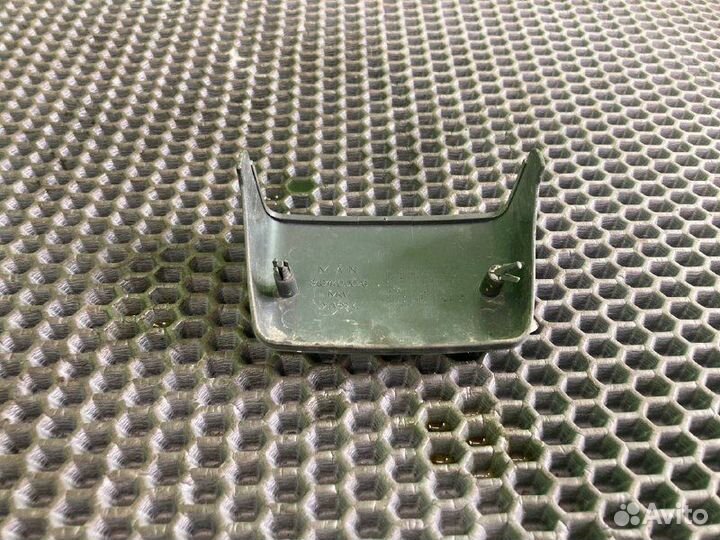 Заглушка капота MAN TGA