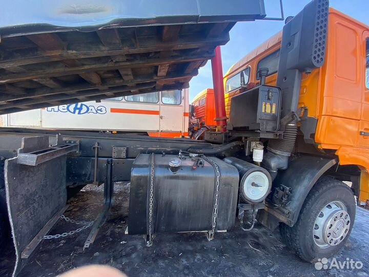 Shacman (Shaanxi) SX3255DR384, 2011