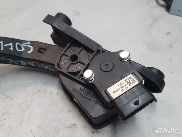 Педаль газа Hyundai Solaris 1