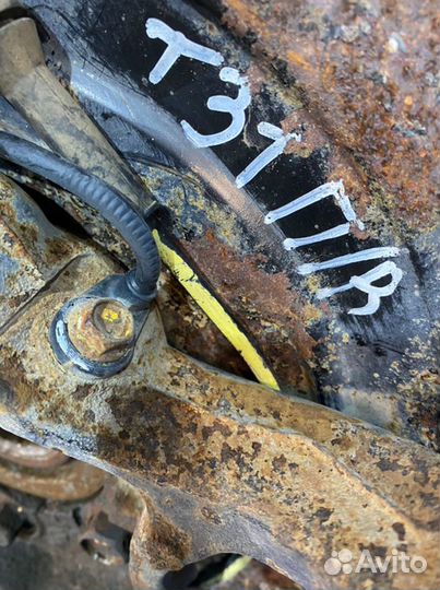 Кулак поворотный передний правый Nissan X-Trail