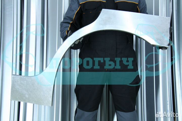 Ремонтная арка Nissan Maxima A33 левая