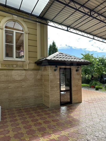 Дом 239 м² на участке 8,3 сот.