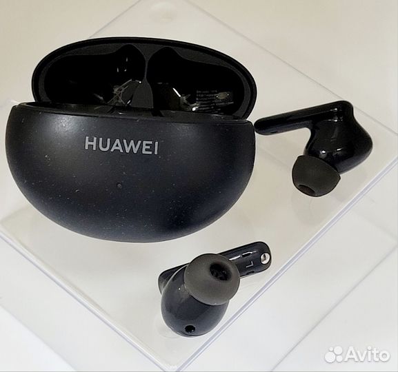 Внутриканальные наушники Huawei FreeBuds 5i
