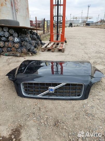 Решетка радиатора Volvo XC90 2