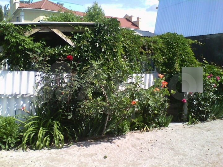 Дом 36 м² на участке 5 сот.