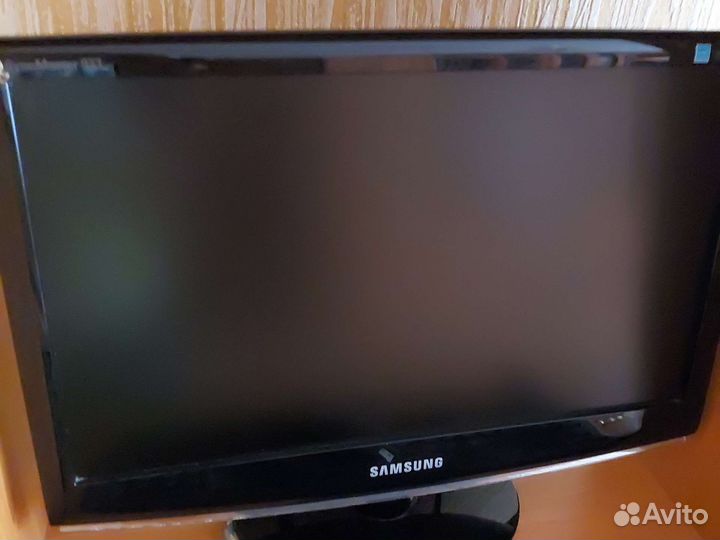 Монитор от Samsung