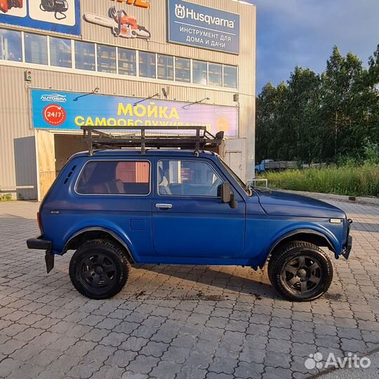 LADA 4x4 (Нива) 1.7 МТ, 2006, 130 000 км