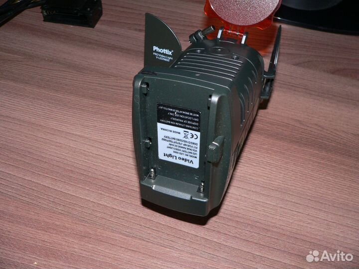 Свет для видеокамер