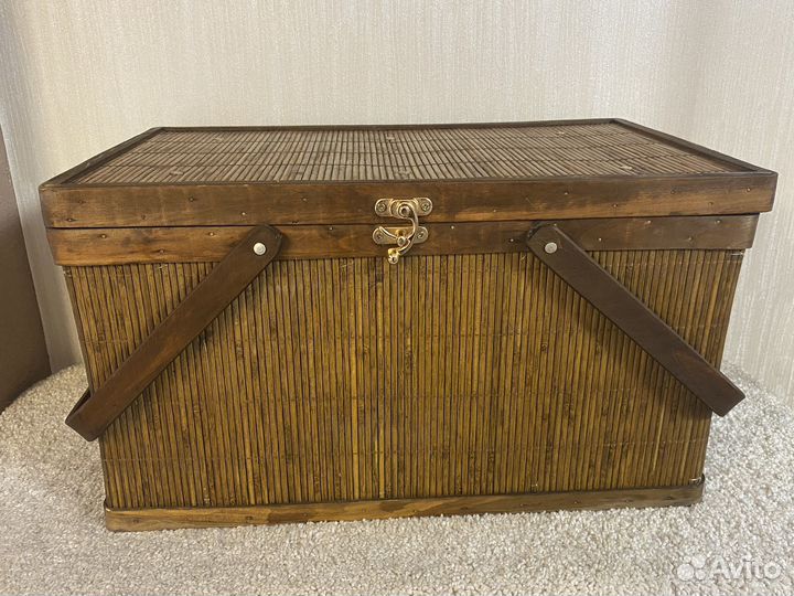 Корзина для пикника с посудой