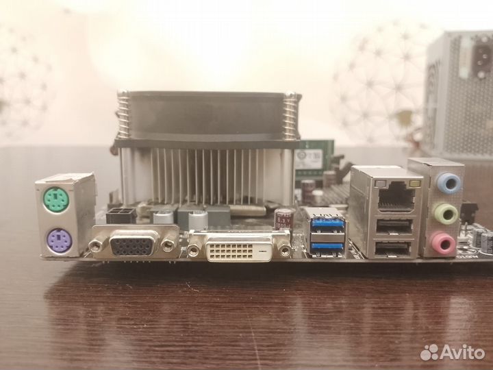 GA-H81M-S2V + Core i3 4160 + 4Gb DDR3