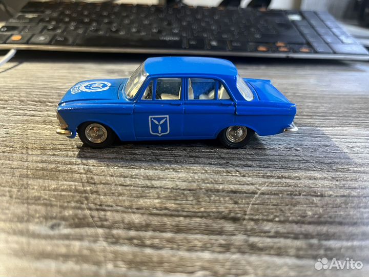 Москвич 412 1:43 400 лет саратову