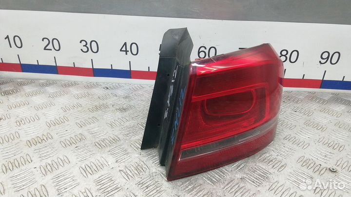 Фонарь задний правый Volkswagen Passat