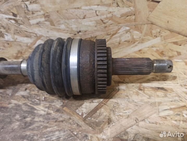 Привод левый Hyundai Tucson 1 АКПП 2WD