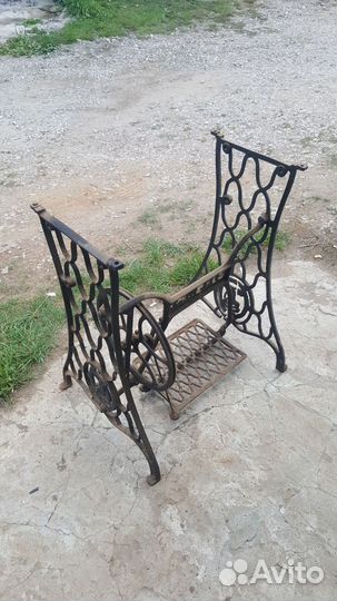 Станина швейной машинки