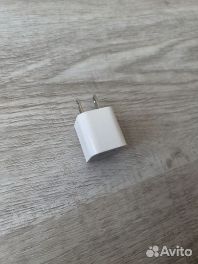 Apple Power Adapter