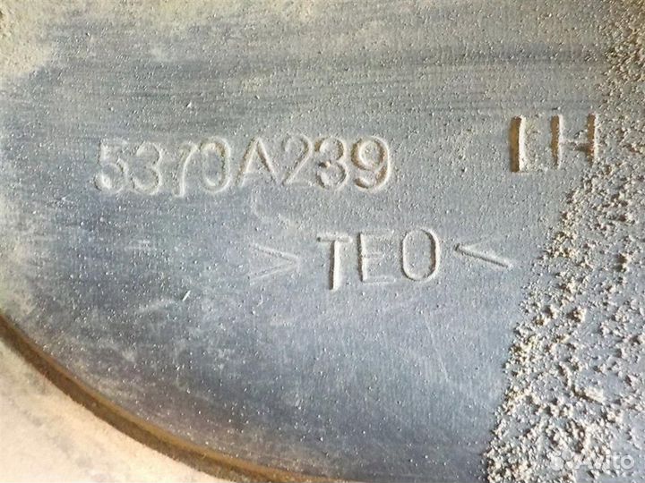 Брызговик задний левый Mitsubishi Lancer 10 (CY)