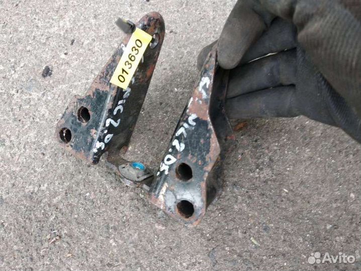 Кронштейн кпп Renault Megane 1 260511B