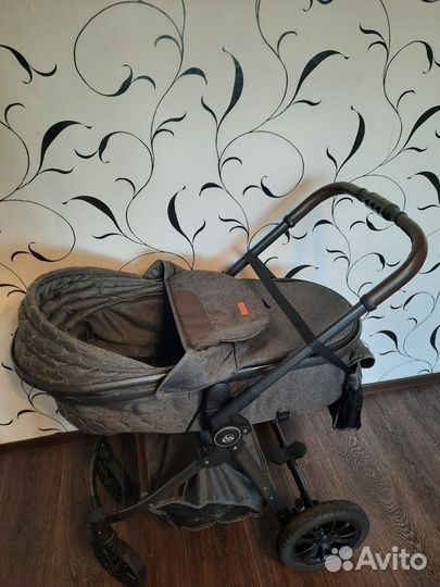 Коляска для новорожденных